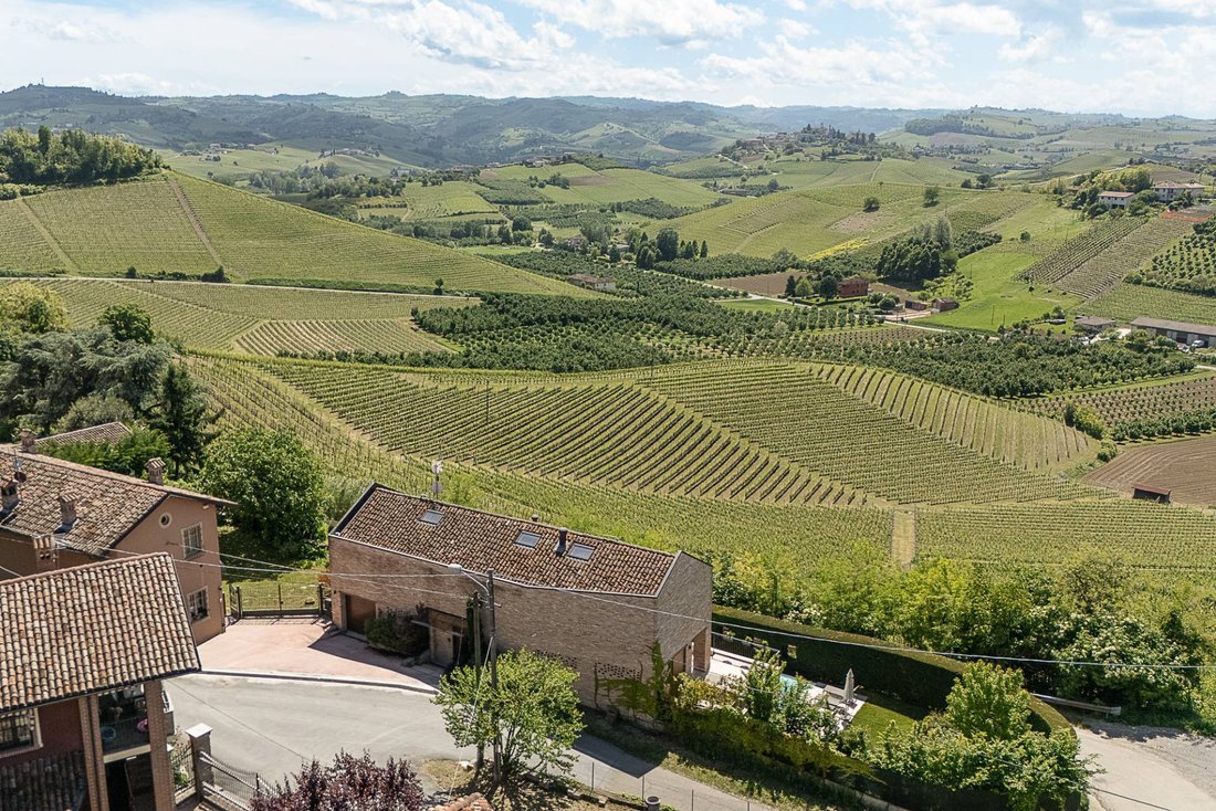 Villa in Neive, Piedmont, Italy 5 - 18218287