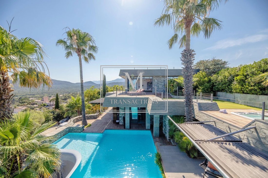 Villa in Zonza, Corsica, France 3 - 17688995