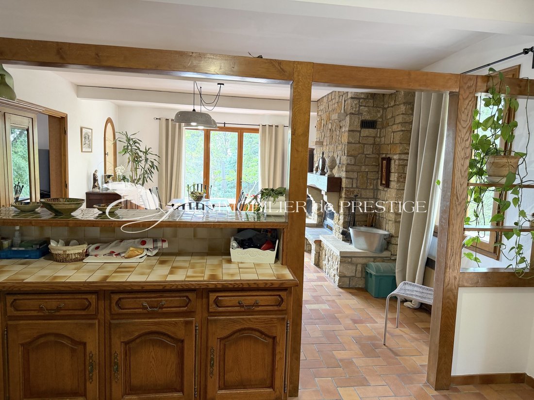 Villa in Loriol-du-Comtat, Provence-Alpes-Côte d'Azur, France 5 - 18216697