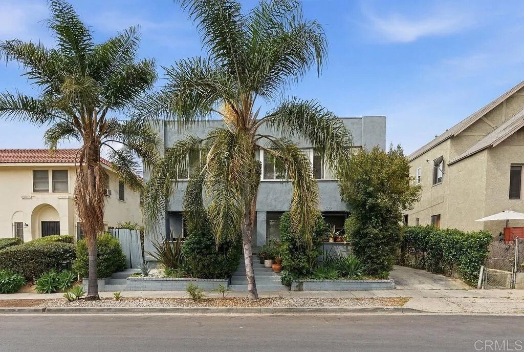 Los Angeles, California, United States 2 - 18215960