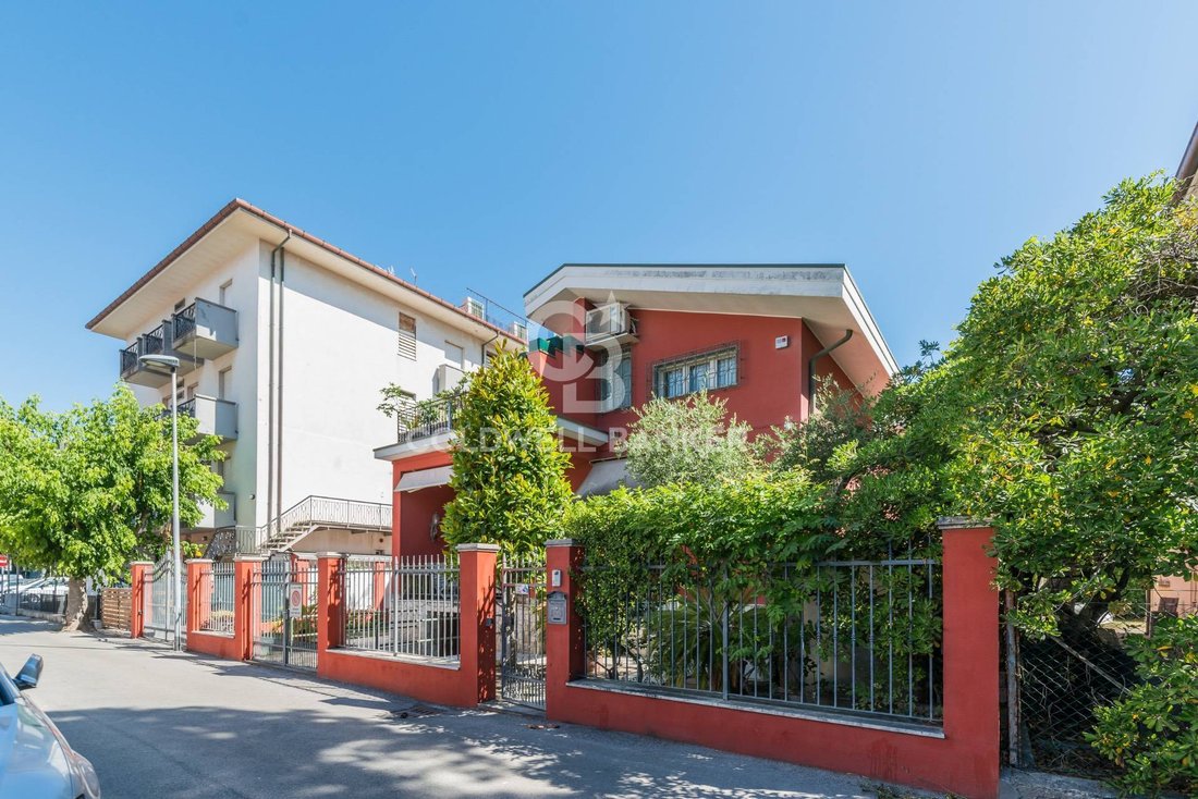 Villa in Viserba, Rimini, Italy 2 - 18218281