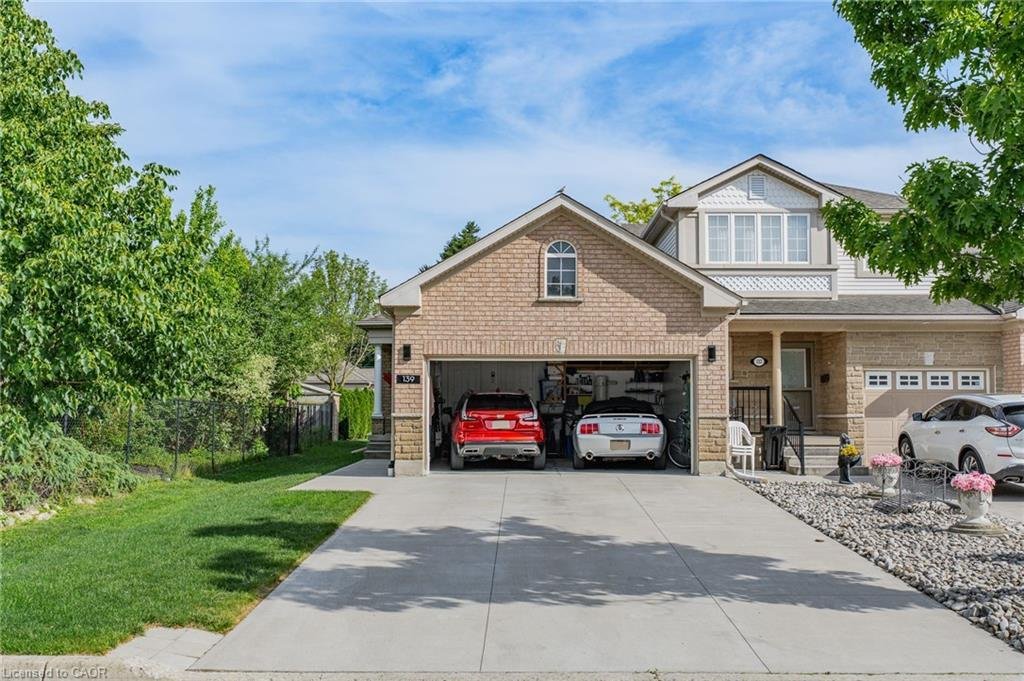 House in Waterloo, Ontario, Canada 2 - 18217439