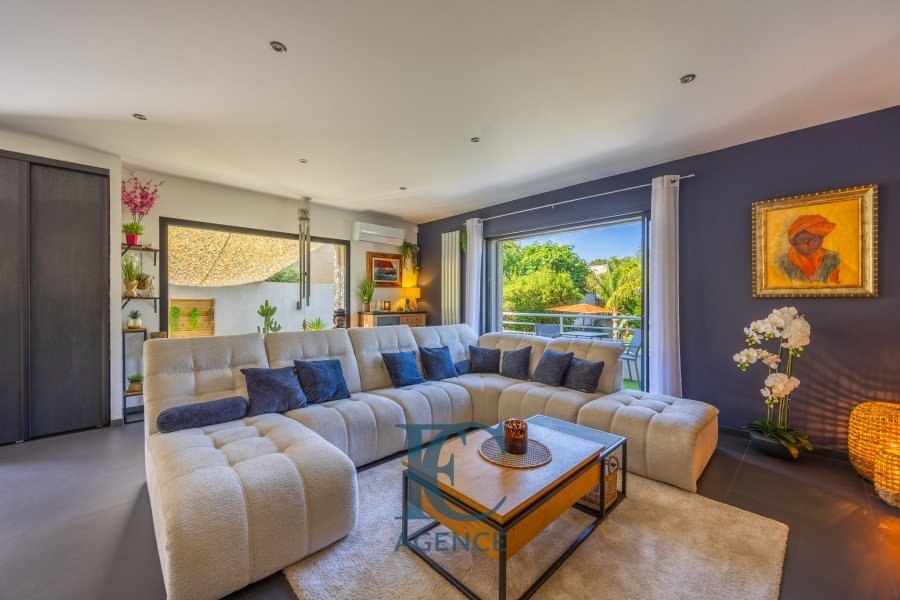 Appartamento a Sanary-sur-Mer, Provenza-Alpi-Costa Azzurra, Francia 2 - 18217028