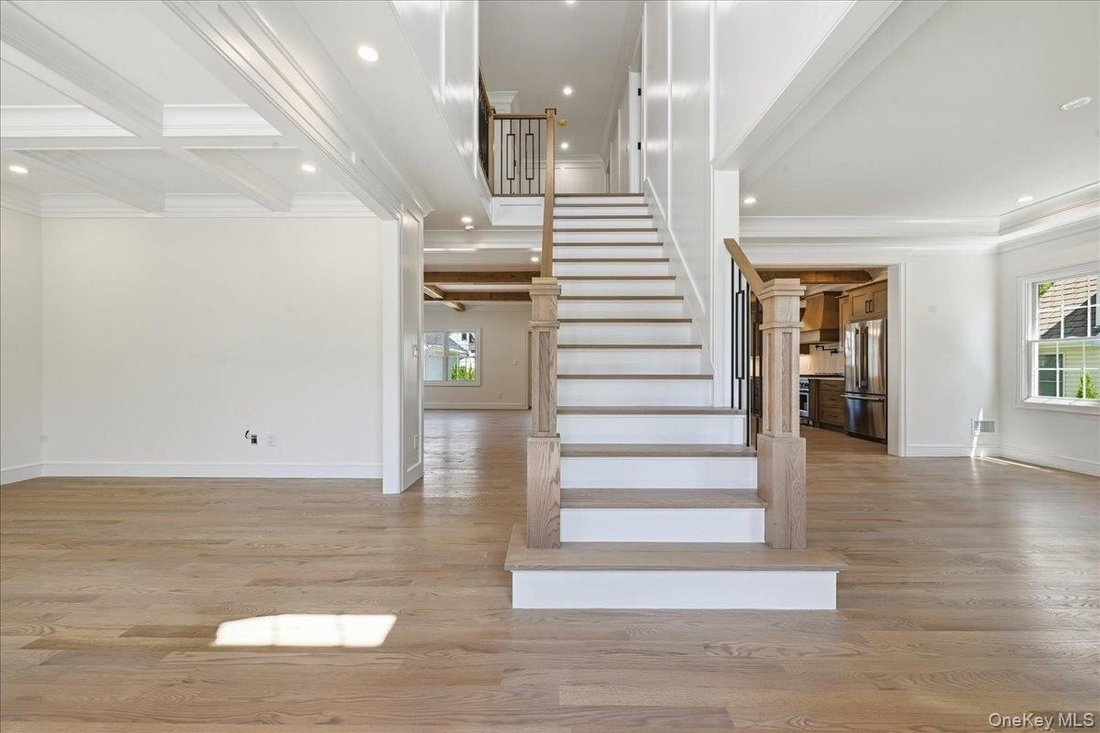House in Port Washington, New York, United States 4 - 18218315