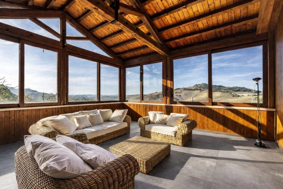 Villa in Mercatino Conca, Marche, Italy 3 - 17739651