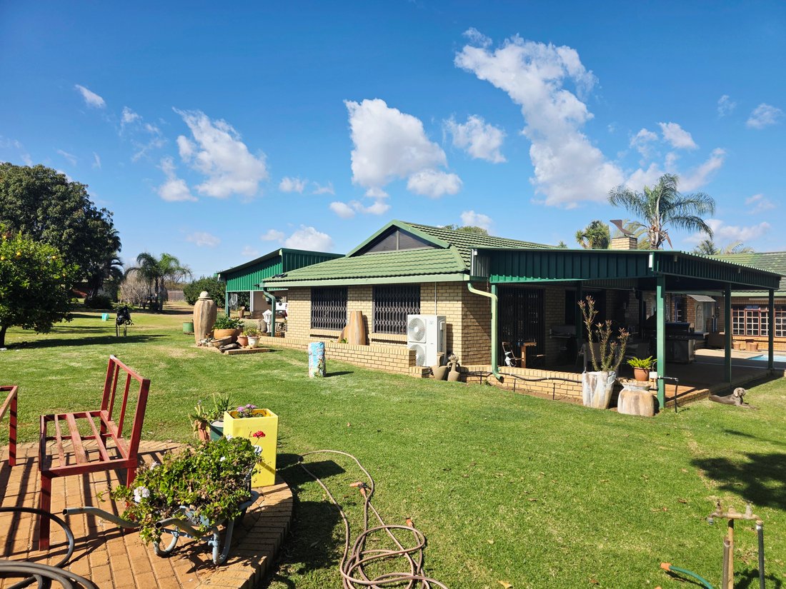 Estate in Bela-Bela, Limpopo, South Africa 3 - 18217815