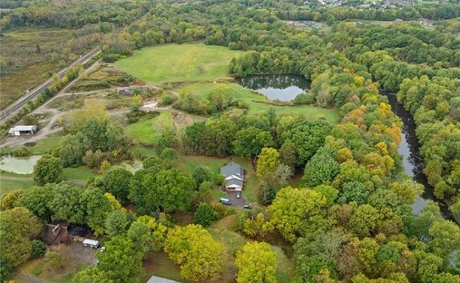 Land in Stow, Ohio, United States 1