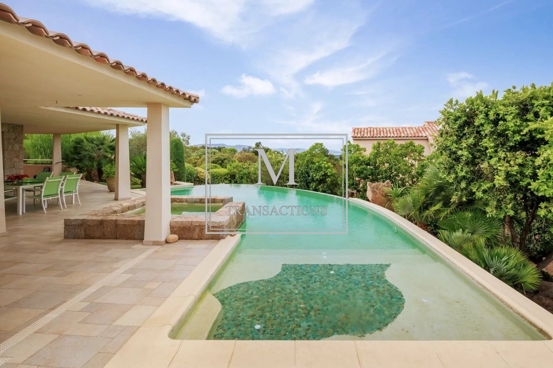 Villa in Zonza, Corsica, France 3 - 18195625