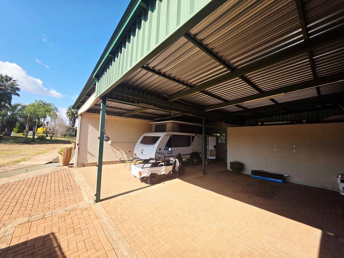 Estate in Bela-Bela, Limpopo, South Africa 5 - 18217815