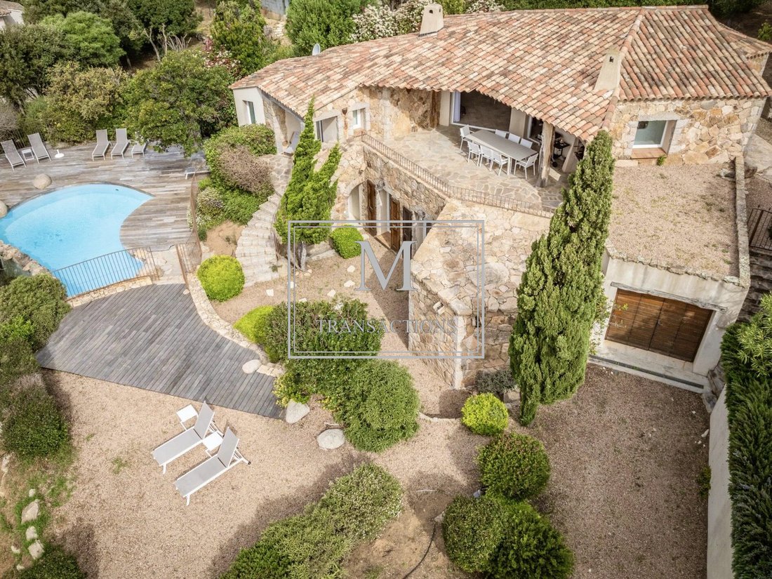 Villa in Zonza, Corsica, France 5 - 17709794