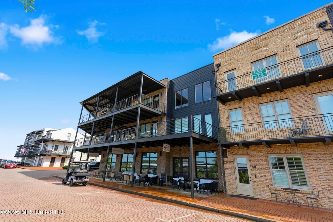 Condo in Madison, Mississippi, United States 2 - 18215270