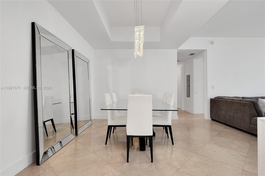 Condo in Sunny Isles Beach, Florida, United States 5 - 18215632