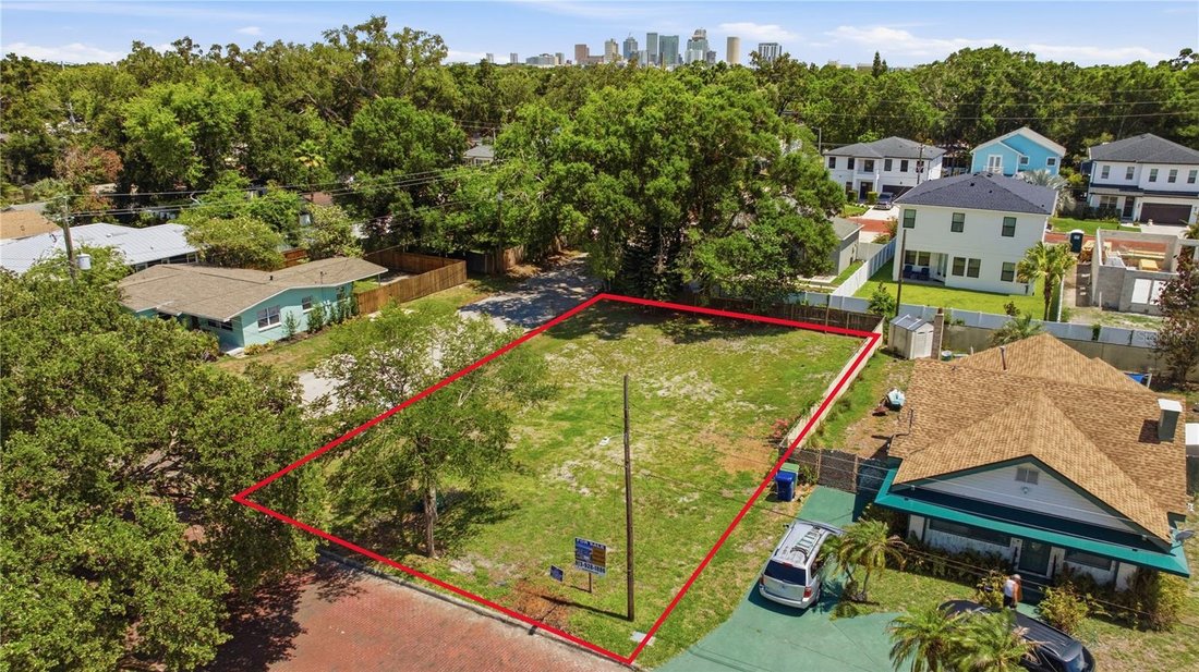 House in Tampa, Florida, United States 2 - 18215689