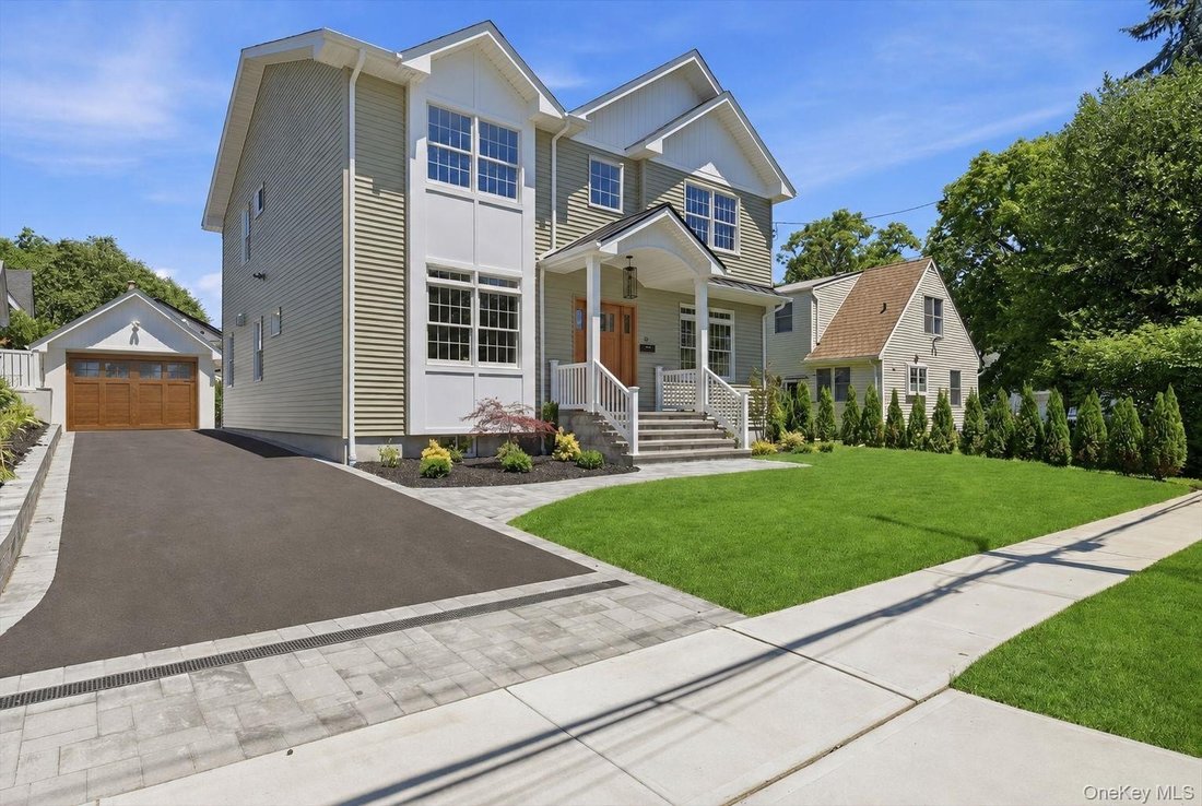 House in Port Washington, New York, United States 3 - 18218315