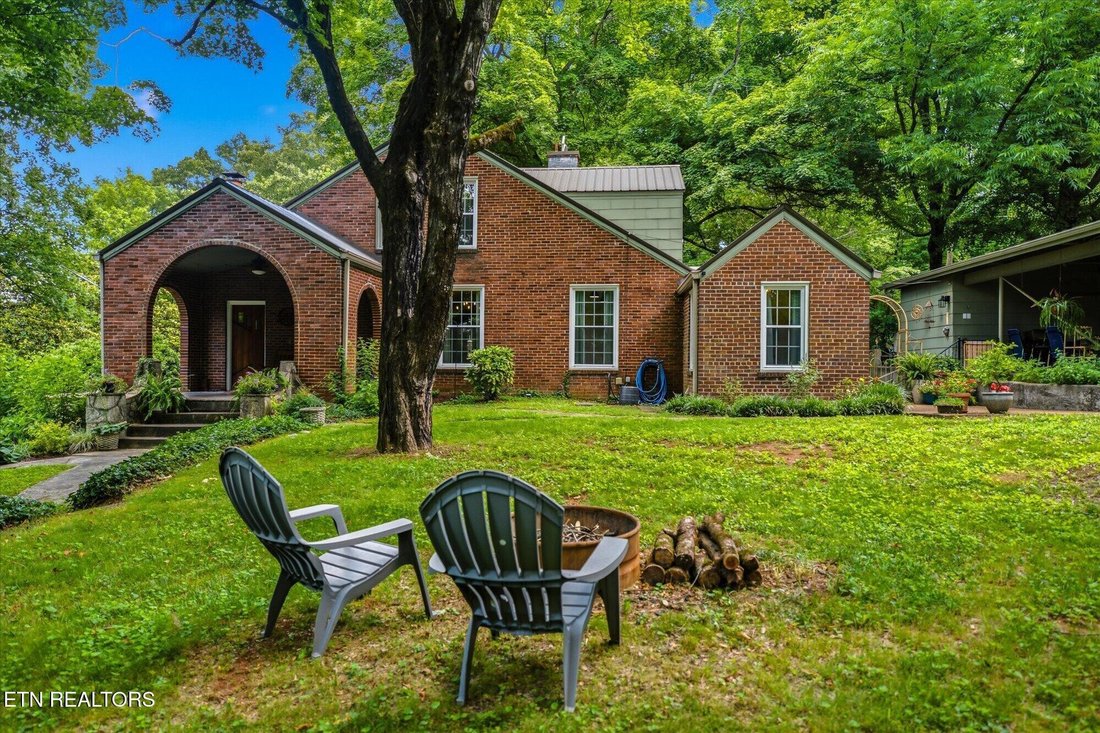 House in Athens, Tennessee, United States 2 - 18216330