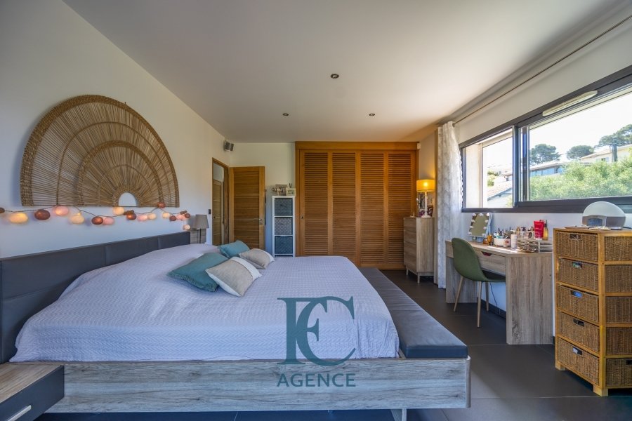 Appartamento a Sanary-sur-Mer, Provenza-Alpi-Costa Azzurra, Francia 5 - 18217028