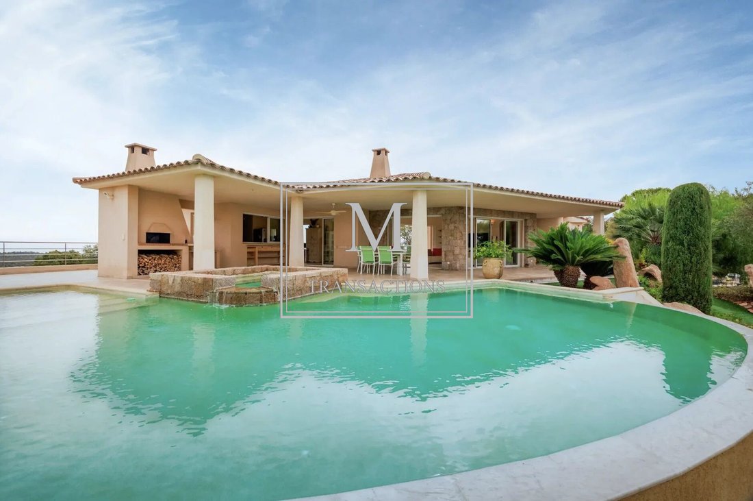 Villa in Zonza, Corsica, France 1 - 18195625