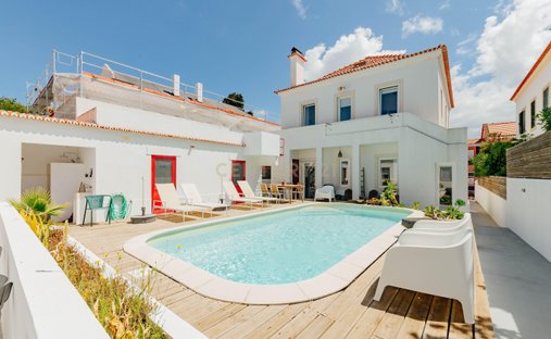 Villa in Parede, Lisbon, Portugal 1
