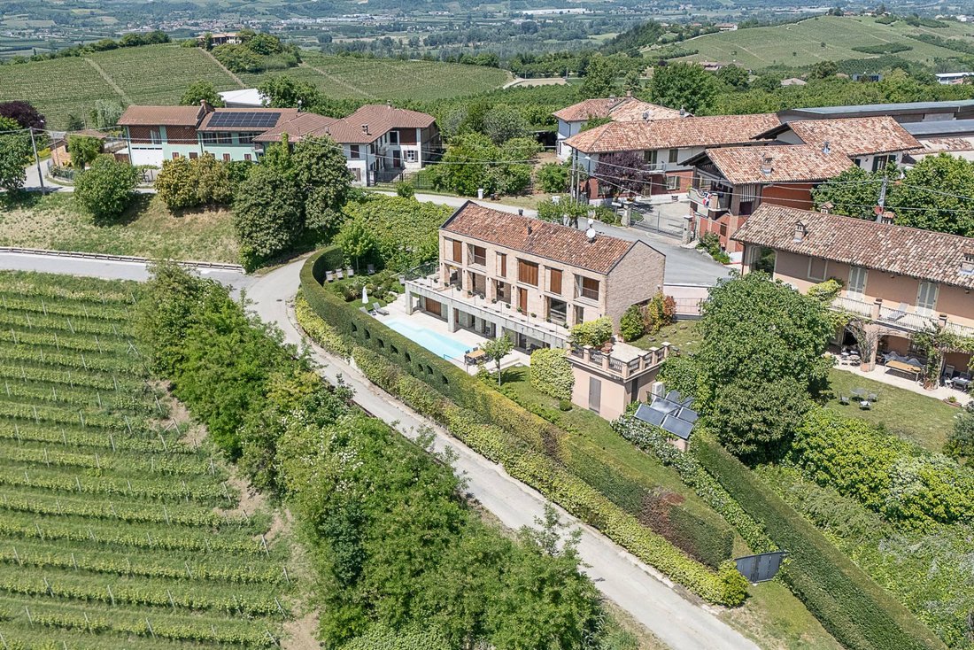 Villa in Neive, Piedmont, Italy 3 - 18218287