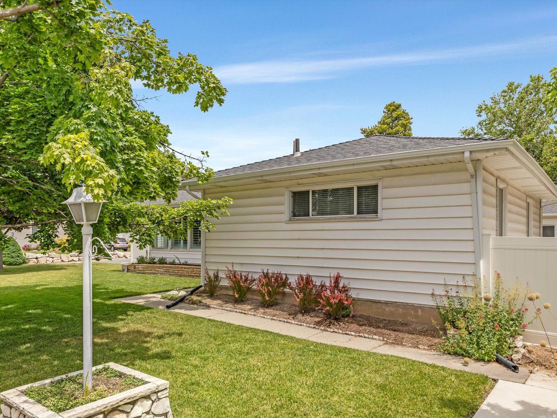 House in Holladay, Utah, United States 2 - 18217373