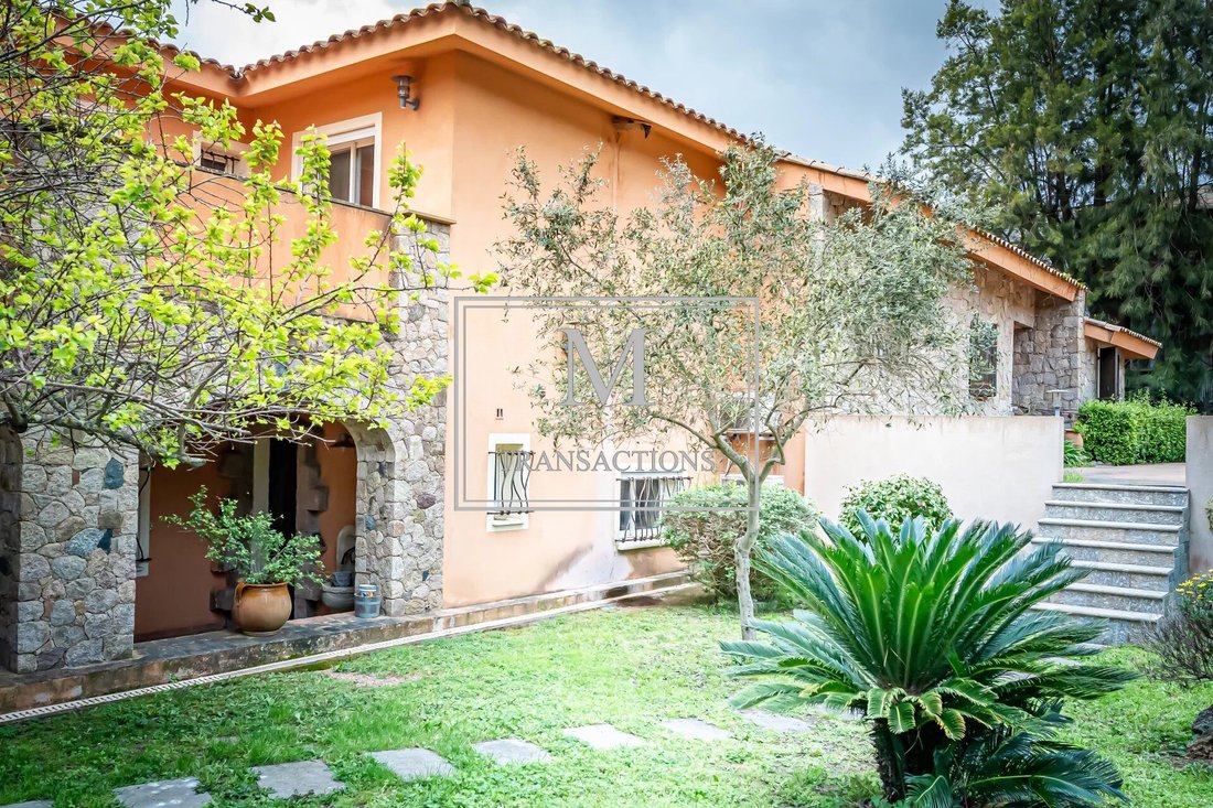 Villa in Lecci, Corsica, France 2 - 17634947