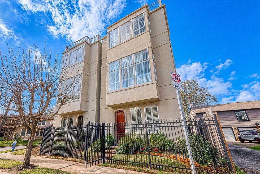 House in Houston, Texas, United States 3 - 18216793