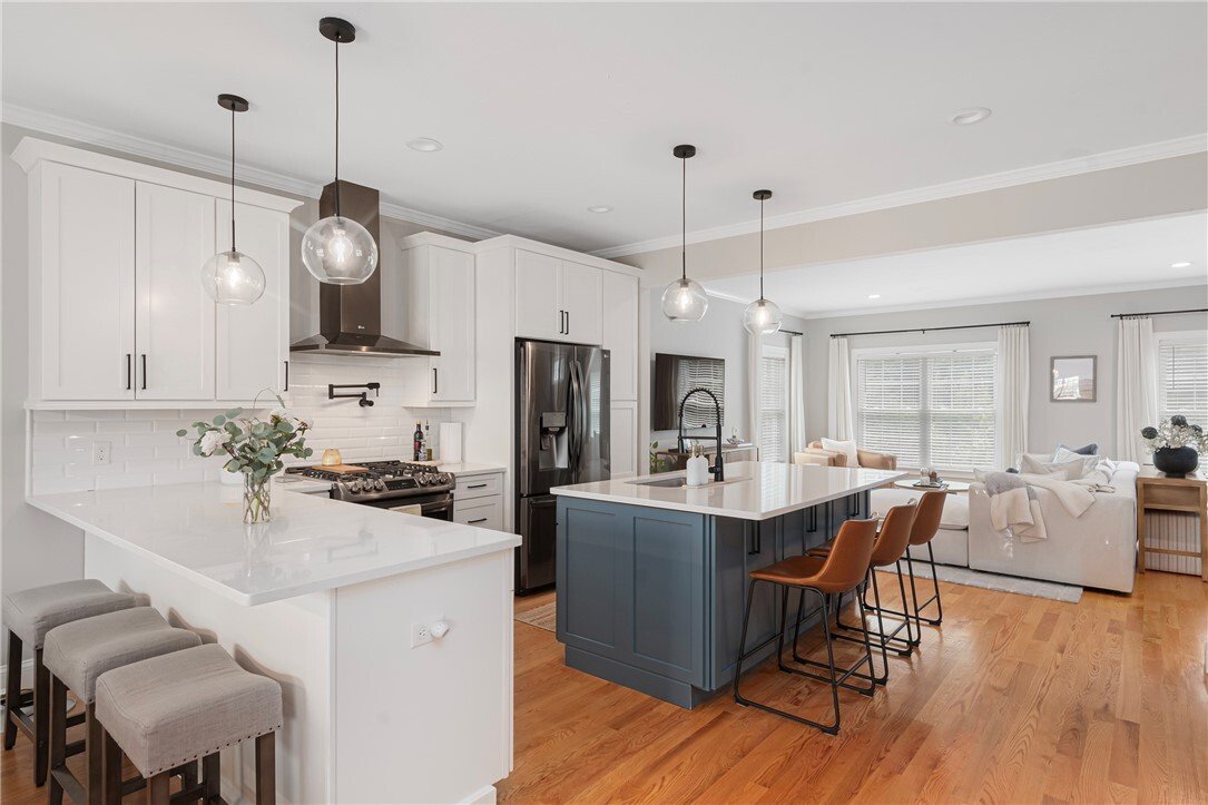 Condo in Cumberland, Rhode Island, United States 1 - 18216155