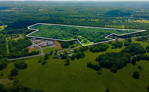 Land in Spring Hill, Tennessee, United States 1