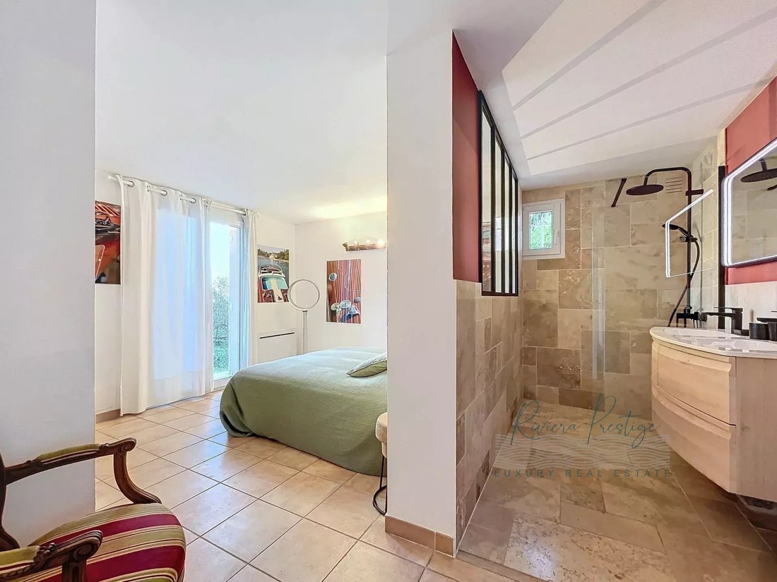 Villa in Le Dramont-Agay-Anthéor-Le Trayas, Saint-Raphaël, France 4 - 15025037