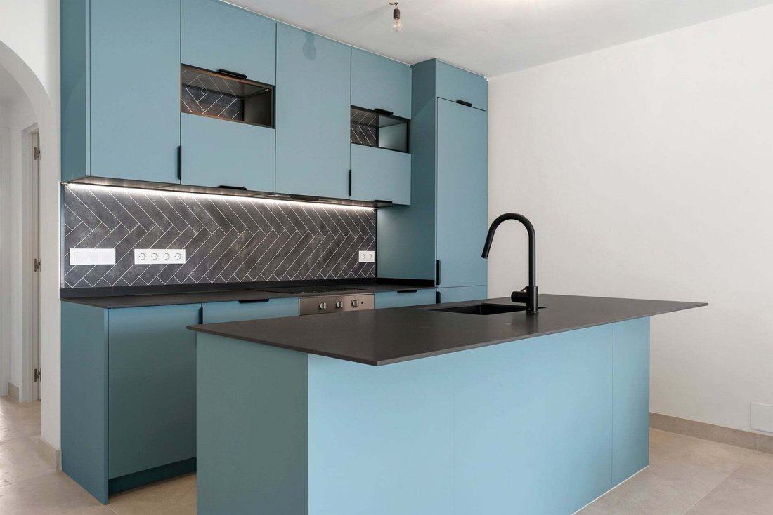 Apartment in Puerto Banus, Marbella, Spain 5 - 18219203