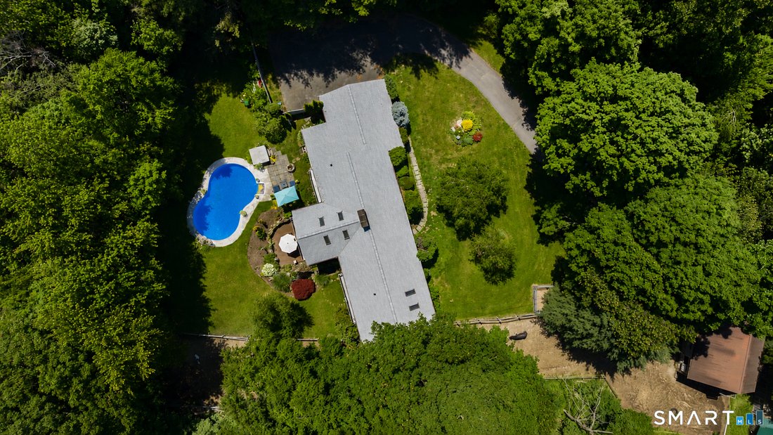 House in Newtown, Connecticut, United States 3 - 18219453