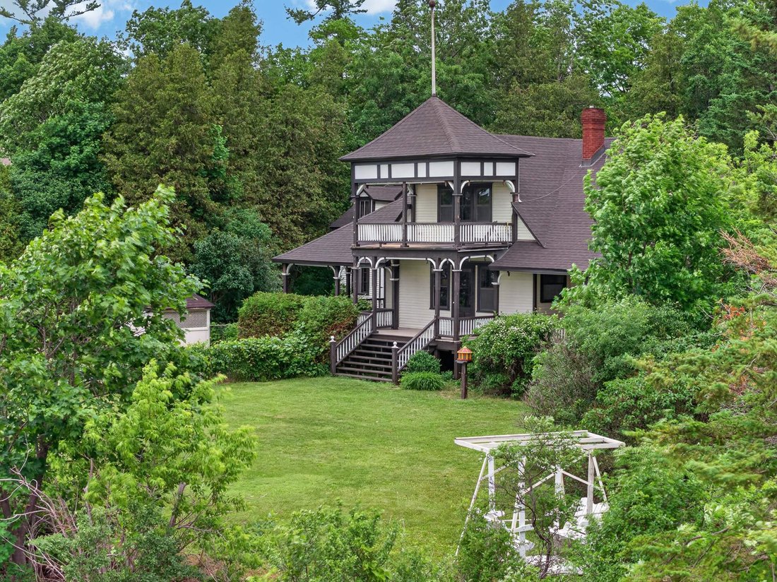 House in Gatineau, Quebec, Canada 2 - 18219162