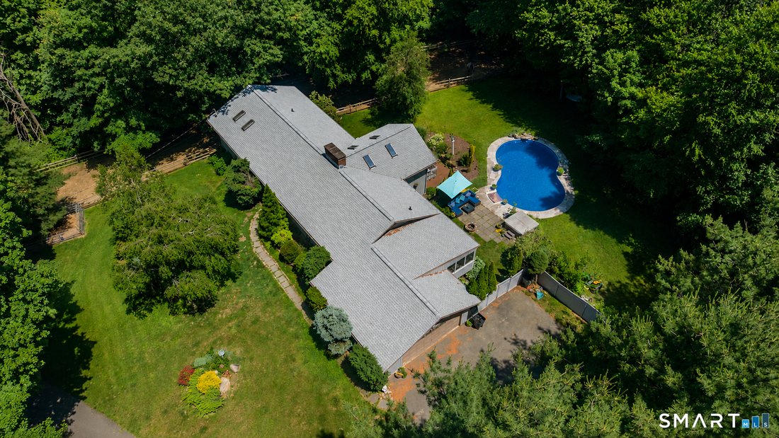 House in Newtown, Connecticut, United States 4 - 18219453