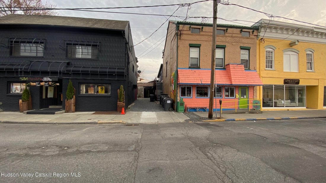Hudson, New York, United States 2 - 18218840