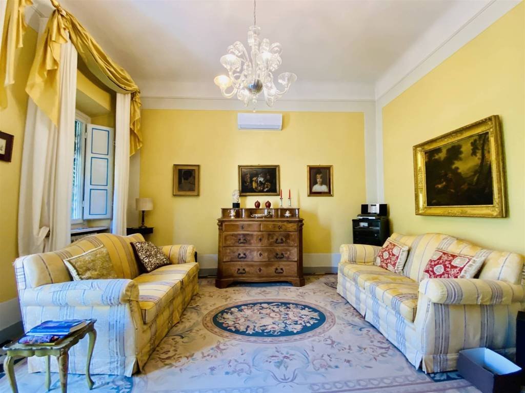 Villa in Historic Center, Lucca, Tuscany 5 - 18219093