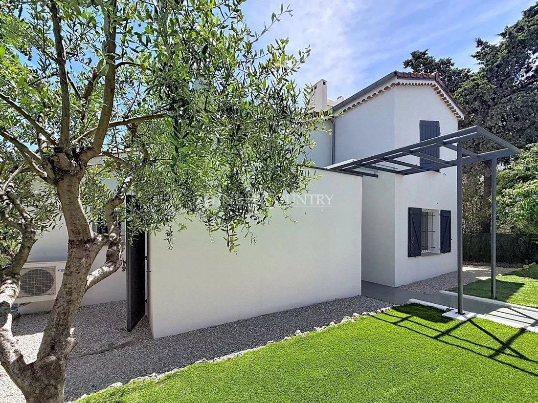 Villa in Cannes, Provence-Alpes-Côte d'Azur, France 4 - 18219017
