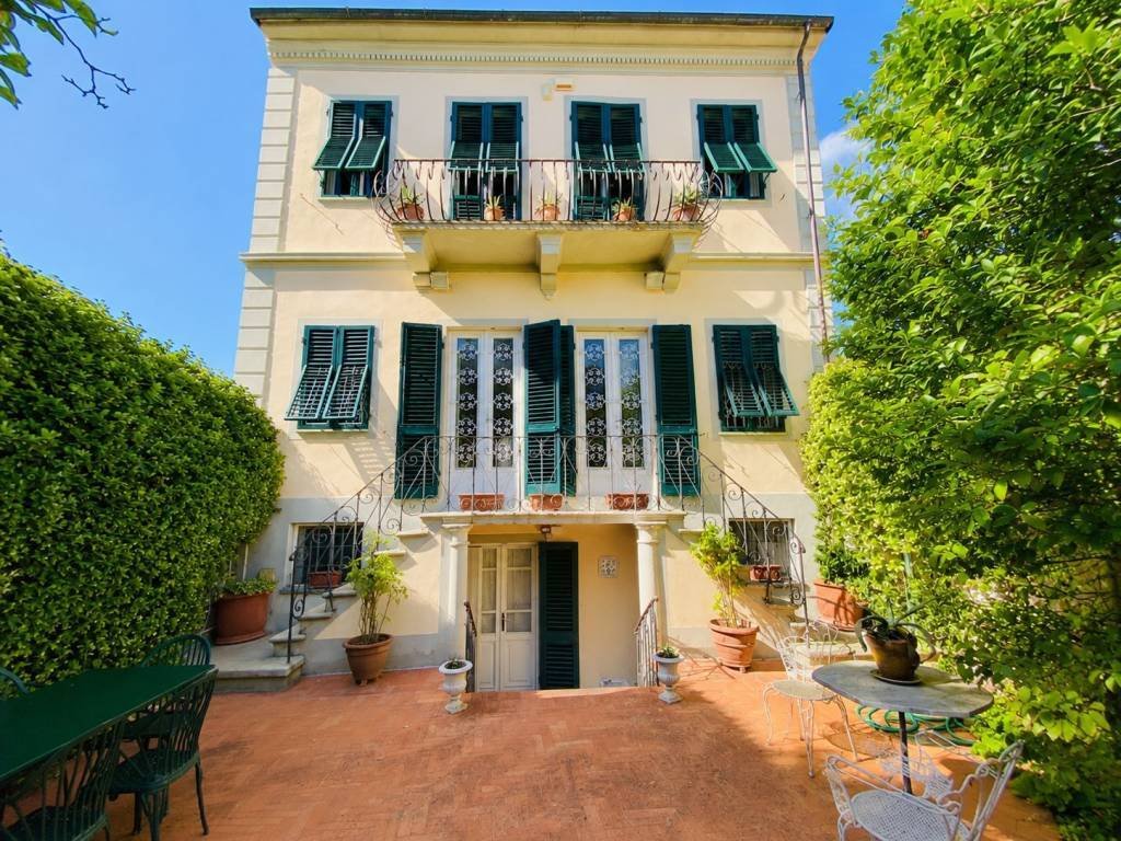 Villa in Historic Center, Lucca, Tuscany 1 - 18219093