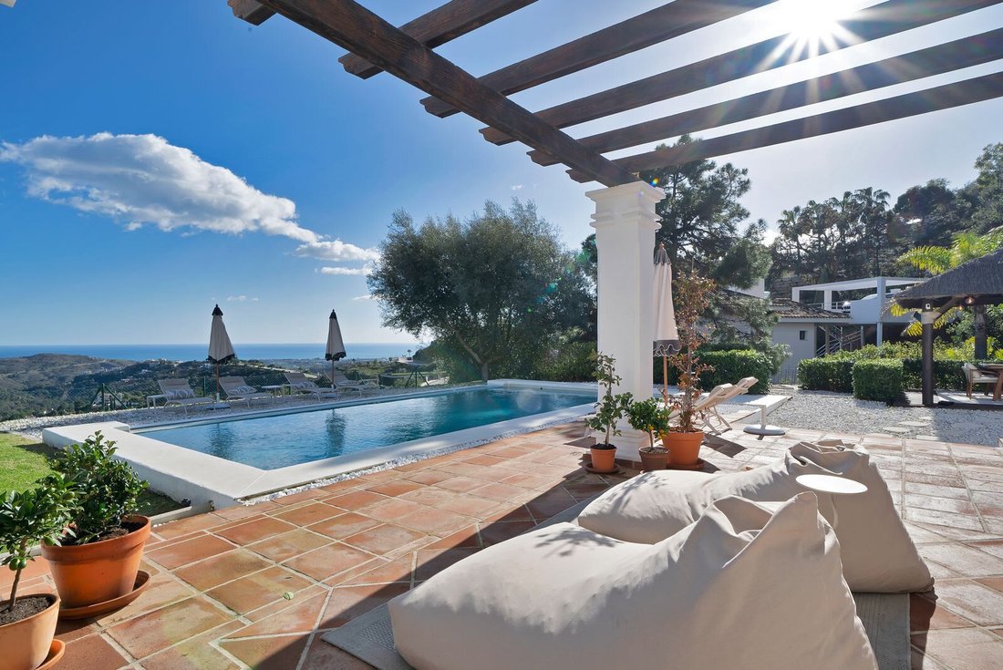 Villa in Benahavis, Andalusia, Spain 2 - 18219503