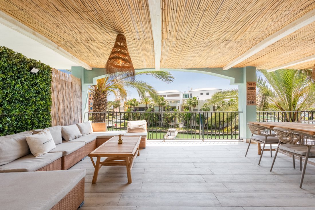 Apartment in Sotogrande, San Roque, Andalusia 1 - 18219207