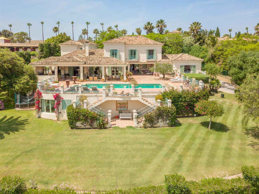 Villa in Sotogrande, San Roque, Andalusia 2 - 18219083