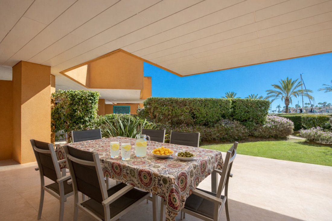 Apartment in Sotogrande, San Roque, Andalusia 2 - 18219032