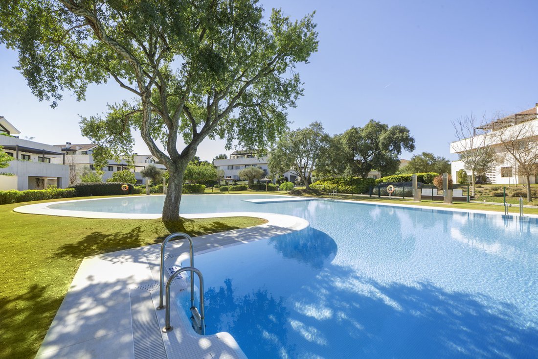 Apartment in Sotogrande, San Roque, Andalusia 1 - 18219081