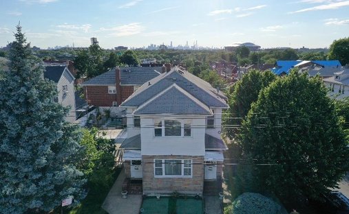 House in New York, New York, United States 1