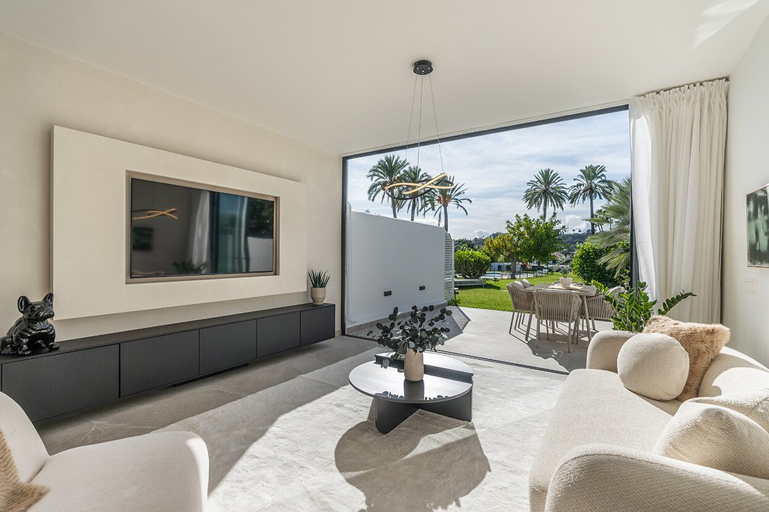 Townhouse in Puerto Banus, Marbella, Spain 1 - 18219752