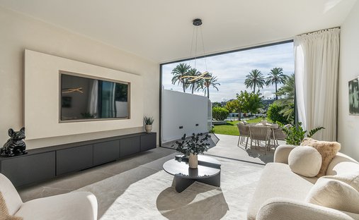Townhouse in Puerto Banus, Marbella, Spain 1