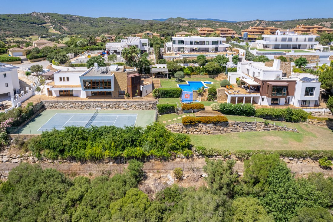 Villa in Sotogrande, San Roque, Andalusia 5 - 18219112