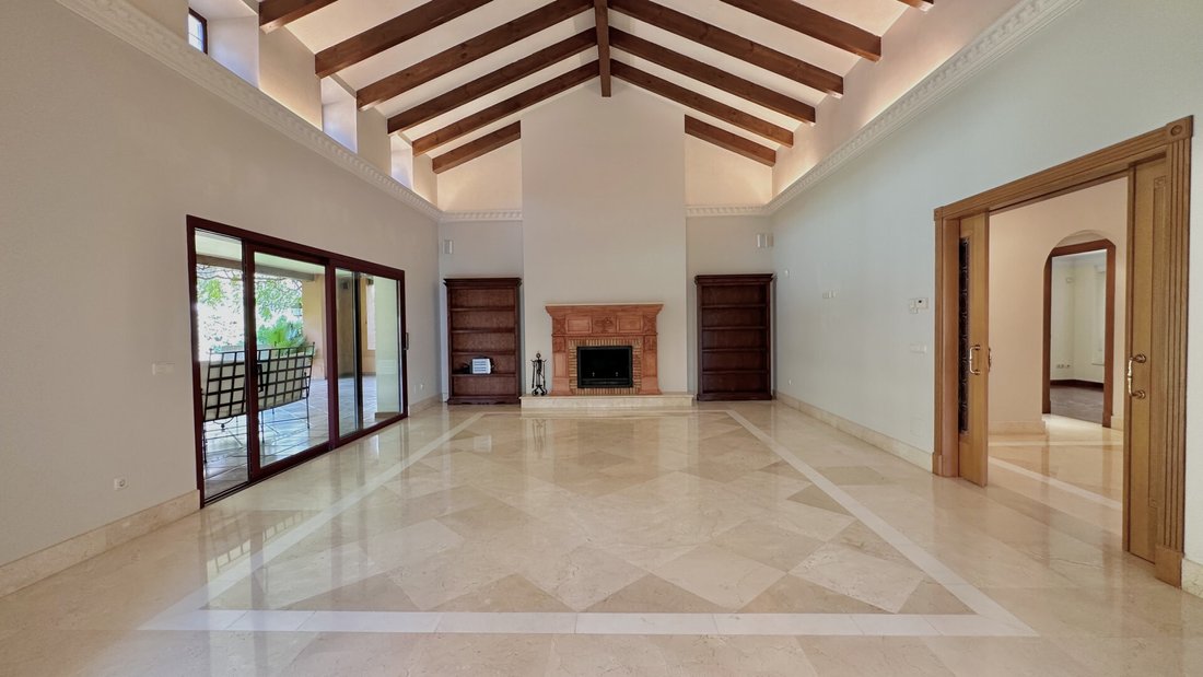 Villa in Sierra Blanca, Marbella, Spain 4 - 18219495