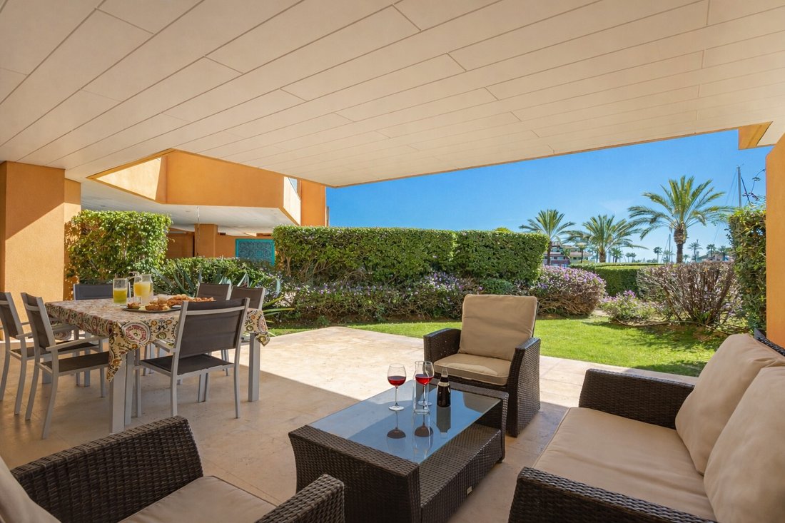 Apartment in Sotogrande, San Roque, Andalusia 1 - 18219032