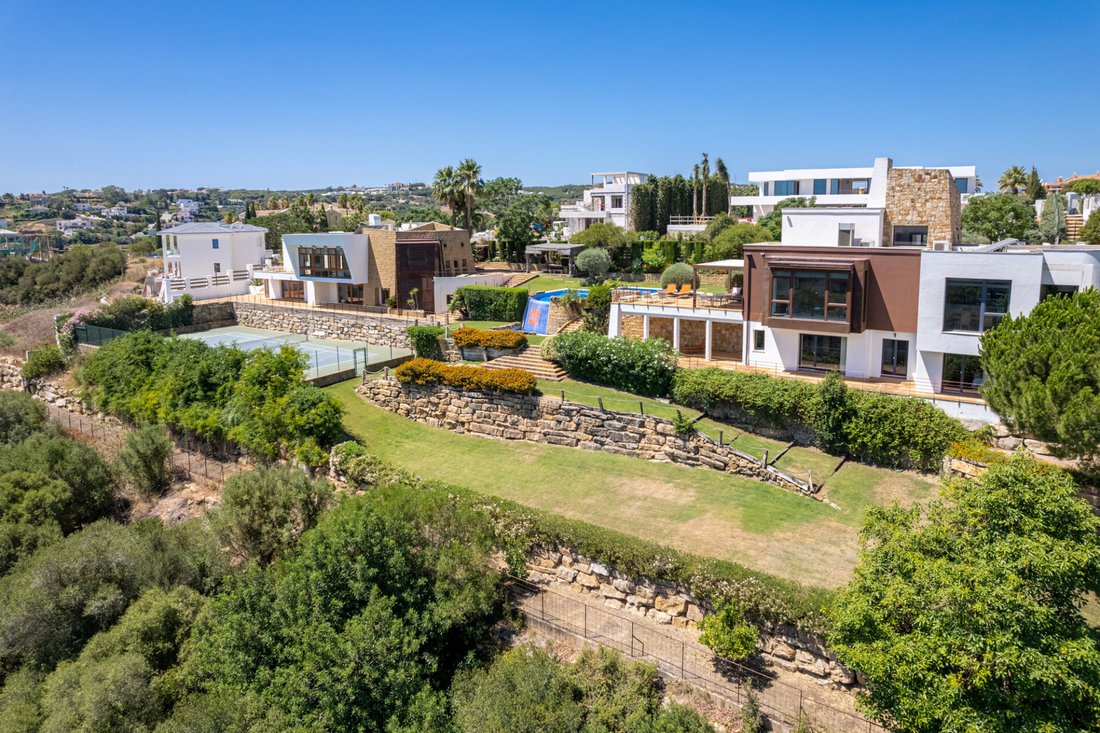 Villa in Sotogrande, San Roque, Andalusia 1 - 18219112