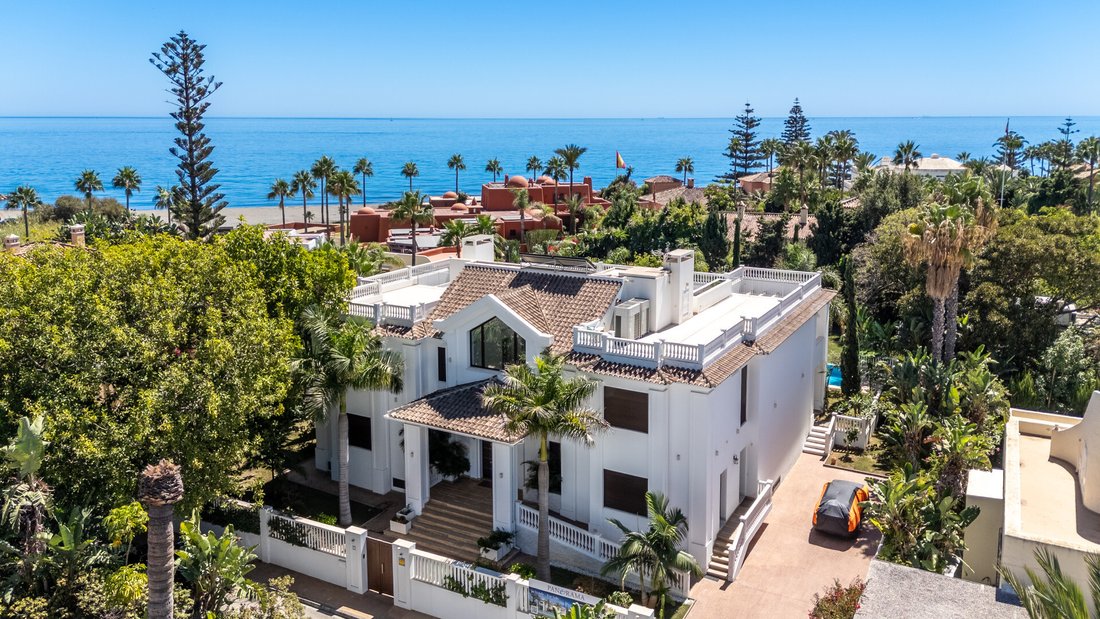 Villa in Estepona, Andalusia, Spain 2 - 18219747